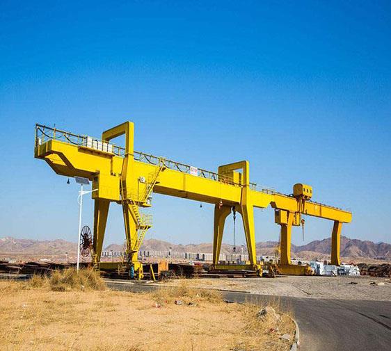 সেতু প্রকল্পের জন্য গ্যানট্রি কপিকল .jpg Gantry Crane for Bridge Project.jpg